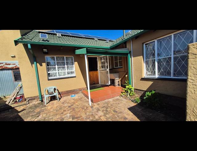 4 BEDROOM HOUSE FOR SALE IN RYNFIELD